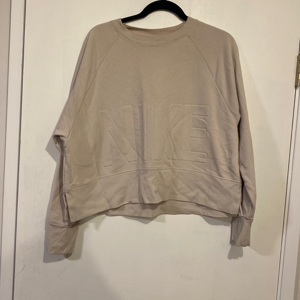 Nike dri fit slightly cropped crew neck